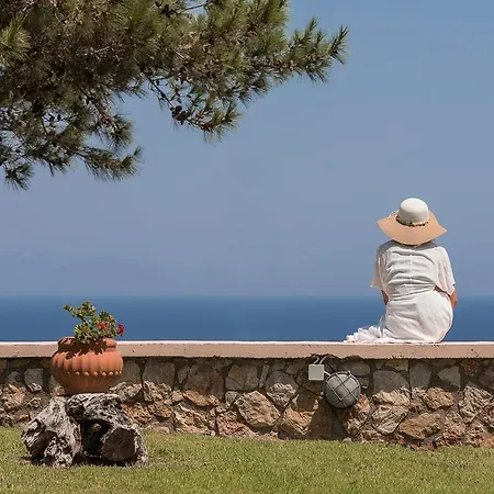 Vilă Russelia Kalavárda