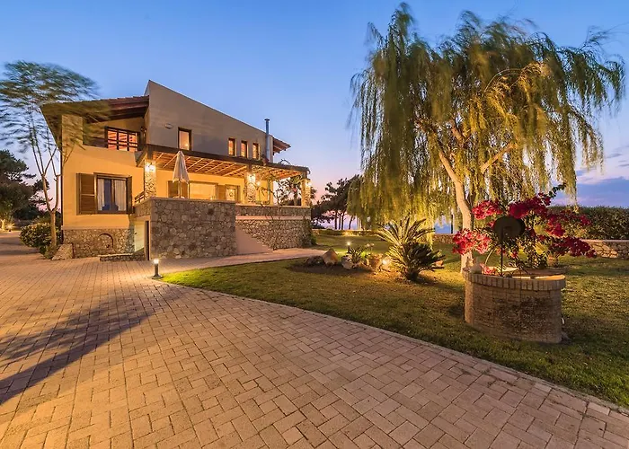 빌라 Russelia Kalavárda