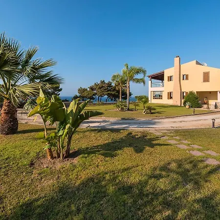 Russelia Καλαβάρδα