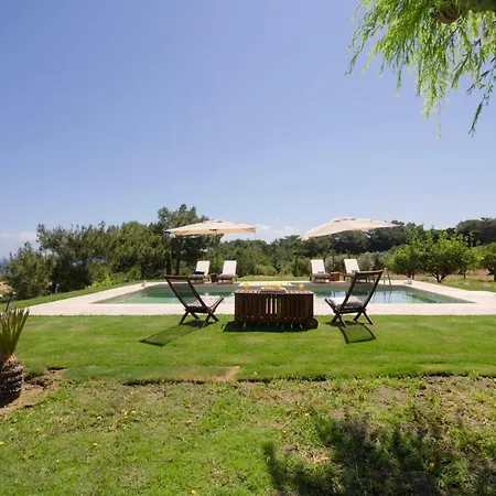 Russelia * Καλαβάρδα