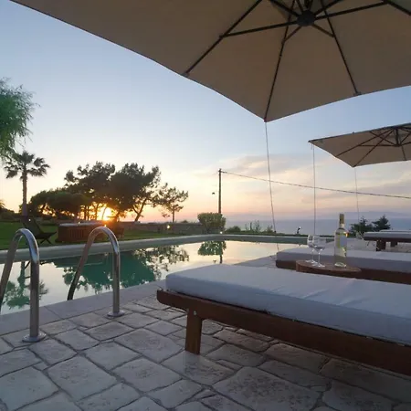 Βίλα Russelia Καλαβάρδα