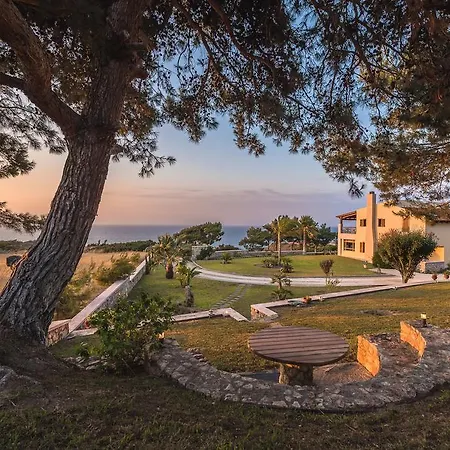 Villa Russelia Kalavárda